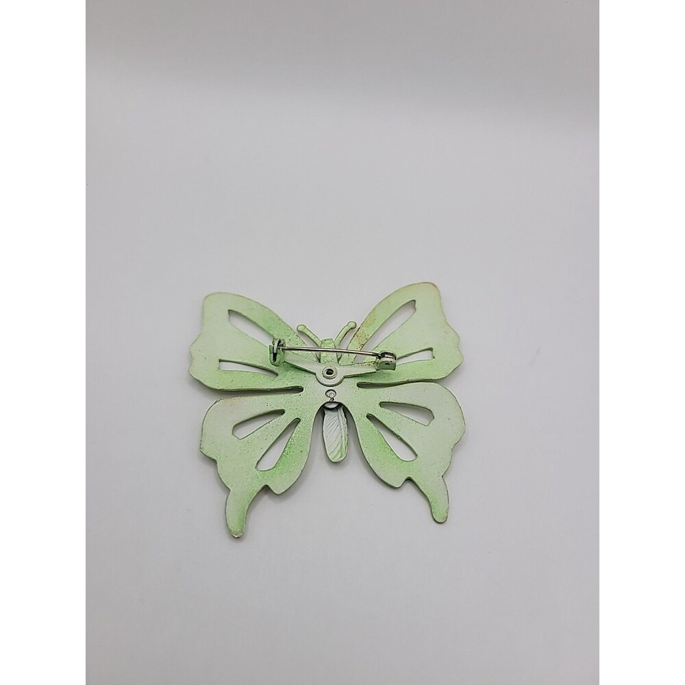 Vintage Style Butterfly Brooch Cream Green Enamel Retro Nature Spring Pin - Picture 6 of 10